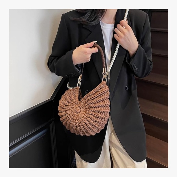 🆕 Brown Knit Shell Tote with Pearl Strap - Picture 4 of 4